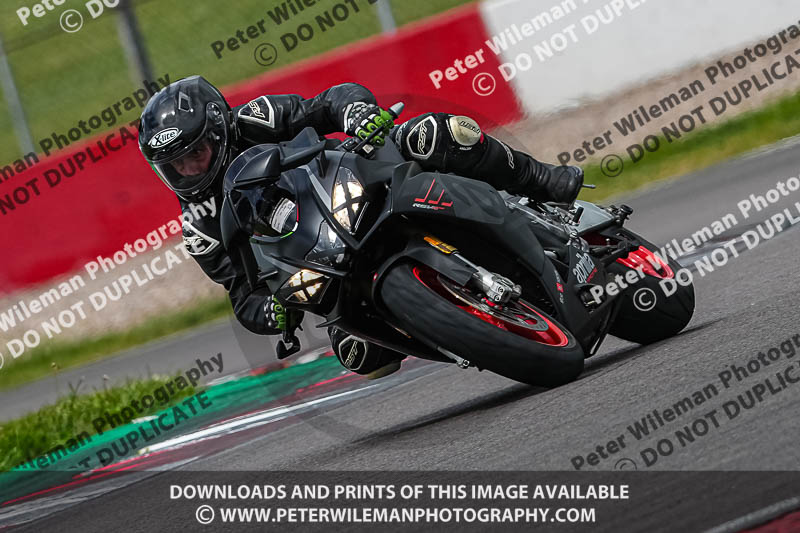 donington no limits trackday;donington park photographs;donington trackday photographs;estoril;event digital images;motorbikes;no limits;no limits trackdays;peter wileman photography;portugal;trackday;trackday digital images;trackday photos